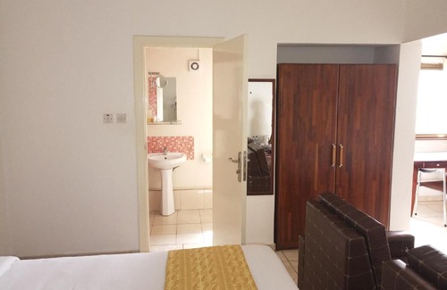 Accra Hotel | Ave Maria Hotel