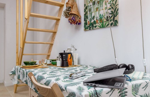Parede Casa | Avenca - Tiny House 4 Beach & Surf Lisbon Getaway