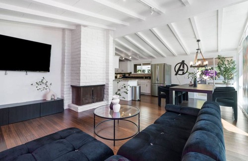 Sherwood Forest and Thistle Development Casa | Avengers HQ | Hot Tub | Close to Disney | Parking