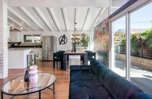 Sherwood Forest and Thistle Development Casa | Avengers HQ - Hot Tub - Close to Disney - Parking