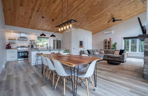 Saint Come Casa | Aventura | Family, Spa, Fireplace, Privacy, Relaxation