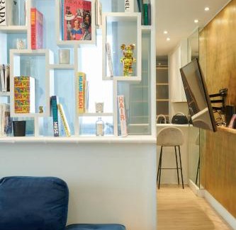 Champs-Elysees Apartamento | Avenue Montaigne - Prestigieux 2BR