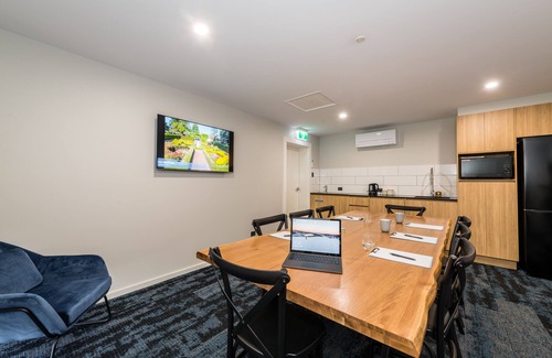 South Toowoomba Hotel | Avenue Motel Apartments