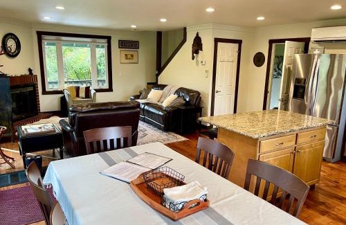 Myers Flat Casa | Avenue of the Giants River View Home (#1)