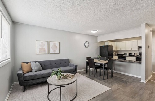 Glengarry Apartamento | Avery Apartments A4 I Spacious 1 Bed 1 Bath