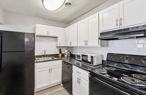 Glengarry Apartamento | Avery Apartments A4 I Spacious 1 Bed 1 Bath