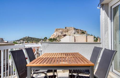 Plaka Apartamento | Avgi - Premium Acropolis view - family bedroom