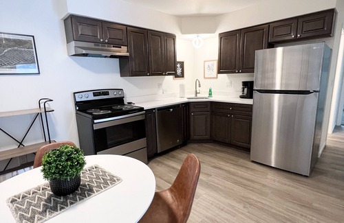 Lake Geneva Apartamento | *Aviate to the Lake* Downtown Lake Geneva