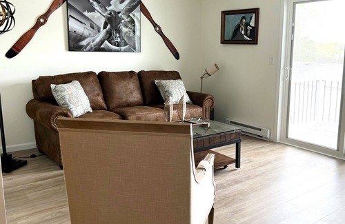 Lake Geneva Apartamento | *Aviate to the Lake* Downtown Lake Geneva