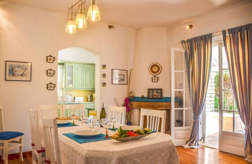 Petaleia Villa | Avlaki Beach House, con estilo Villa, que dan a la playa abrigada Extraordinaria