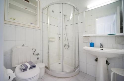 Petaleia Villa | Avlaki Beach House,stylish villa in Kassiopi