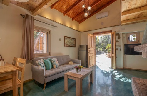 Sirili Villa | Avocado villa Iason - Traditional Cretan destination