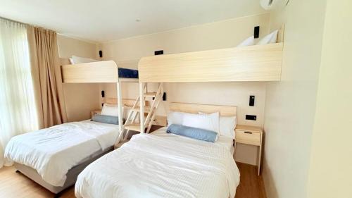 Lipa Complejo | Avodah house at Summit Point Golf and Country Club