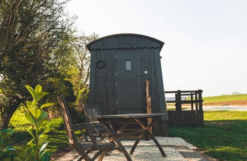 Hampton Lucy Otro | Avon Riverside Glamping