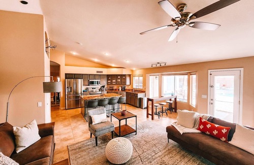 Avondale Casa | Avondale Pool Amazing Backyard Perfect for working crews and mid term stays
