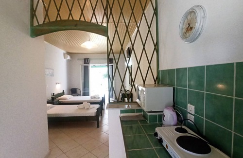 Kavos Apartamento | Avonlea Garden Studio A2