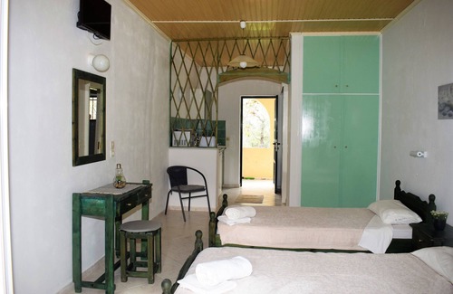 Kavos Apartamento | Avonlea Garden Studio A2