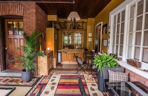 Stratford Cama Y Desayuno | Avonview Manor: experimente un servicio amable con estilo - Wickie's Aye Light