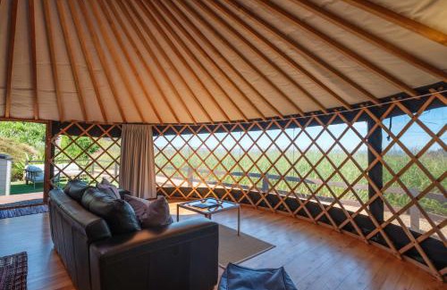 Palm Beach Casa | Awaawa Yurts - Tāne
