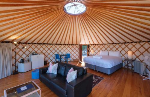 Palm Beach Casa | Awaawa Yurts - Tāne
