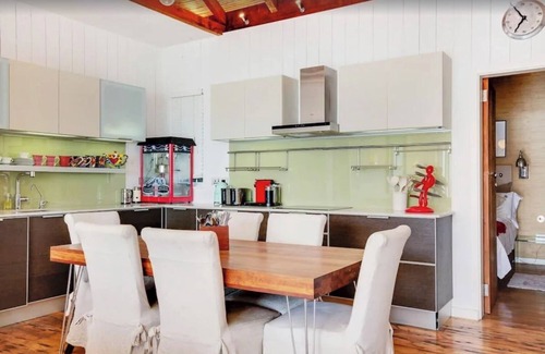 Clifton Casa | Award Winning Clifton Bungalow. Unparalleled!