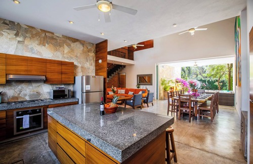 North End Casa | Galardonada villa de lujo NUEVA- Carro de golf GRATUITO- Playa - Piscina de agua salada- Bañera de hidromasaje