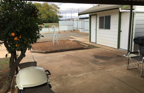 Broken Hill Cabaña | Away Cottages Broken Hill