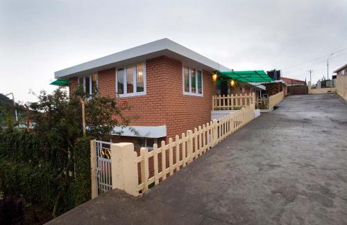 Ooty Cabina | Away From Home - 2 - Rooms In Ooty, Home Stay Ooty