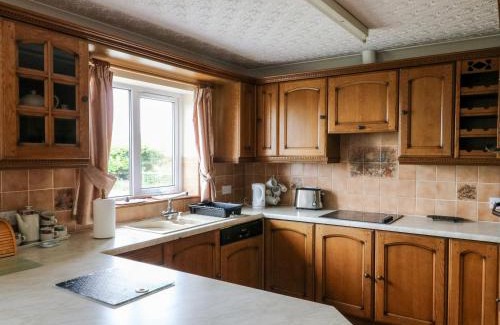 Rhosybol Casa | Awel Y Ddol