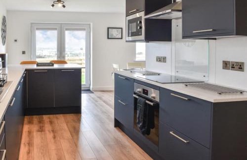 Cylch-Y-Garn Casa | Awel y Môr
