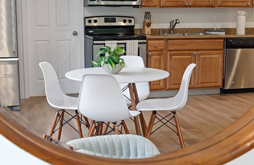 Sailboat Bend Apartamento | Awesome 1BR Apartment Sailboat