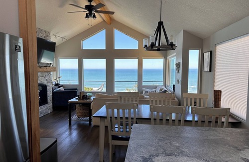 Nelscott Casa | Awesome 3bd 2bath 1490 sqft house with amazing ocean view!