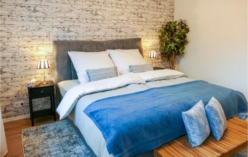 Bernburg Apartamento | Awesome Apartment In Bernburg With Wifi
