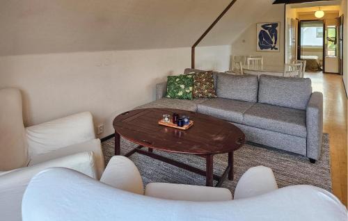 Bohus-Bjorko Apartamento | Awesome Apartment In Bohus-Björkö