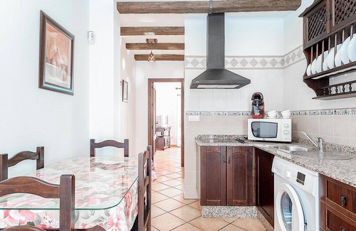 Grazalema Apartamento | Apartamento que admite mascotas en Grazalema con minicocina