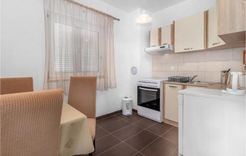 Donji Zagon Apartamento | Awesome Apartment In Novi Vinodolski