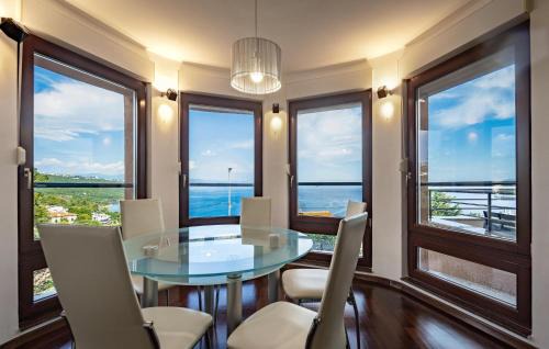 Volosko Apartamento | Awesome Apartment In Opatija With Wifi