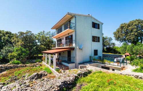 Sucuraj Apartamento | Awesome Apartment In Sucuraj With Wifi