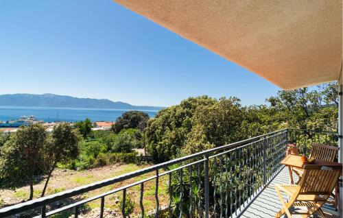 Sucuraj Apartamento | Awesome Apartment In Sucuraj With Wifi