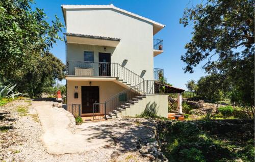 Sucuraj Apartamento | Awesome Apartment In Sucuraj With Wifi