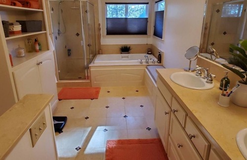 Arnold Cabina | Awesome Cabin With A View! 3 Bedroom Cabin by Redawning
