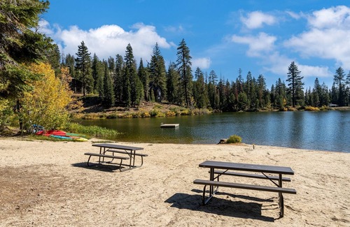 Arnold Cabina | Awesome Cabin With A View! 3 Bedroom Cabin by Redawning