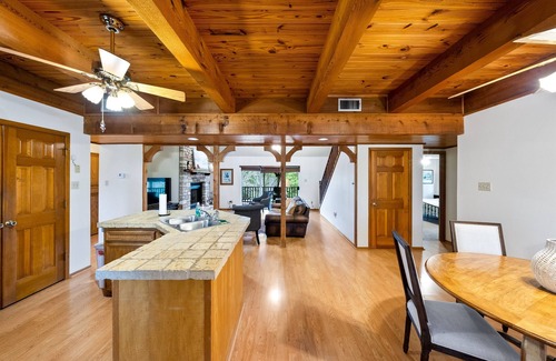 Center Point Casa | Awesome Comfort River House