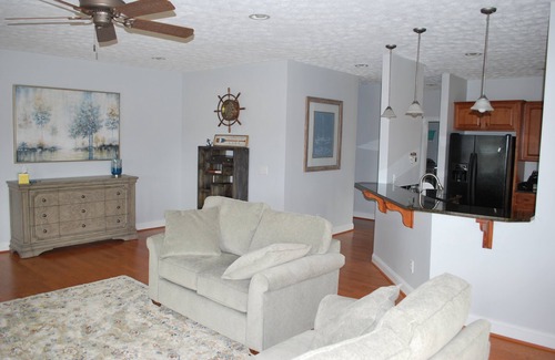 Moneta Condominio | Impresionante condominio en Smith Mountain Lake!