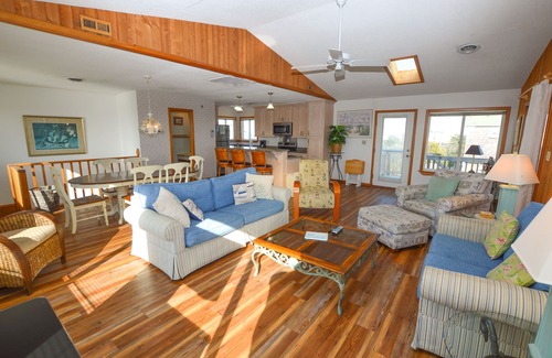South Nags Head Casa | Awesome 'D' has a hot tub for your family vacation entertainment