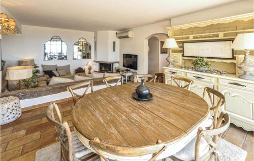 Les Adrets-de-l'Esterel Casa | Awesome Home In Les Adrets D L'estérel
