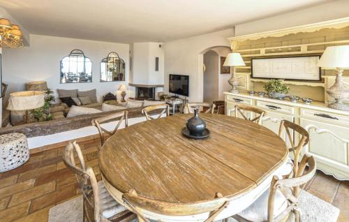 Les Adrets-de-l'Esterel Casa | Awesome Home In Les Adrets D L'estérel
