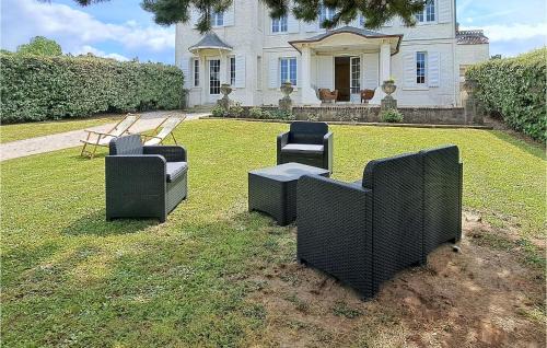 Benerville-sur-Mer Casa | Awesome Home In Benerville-Sur-Mer