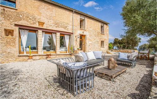 Ariany Casa | Awesome Home In Ariany