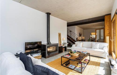 Ariany Casa | Awesome Home In Ariany